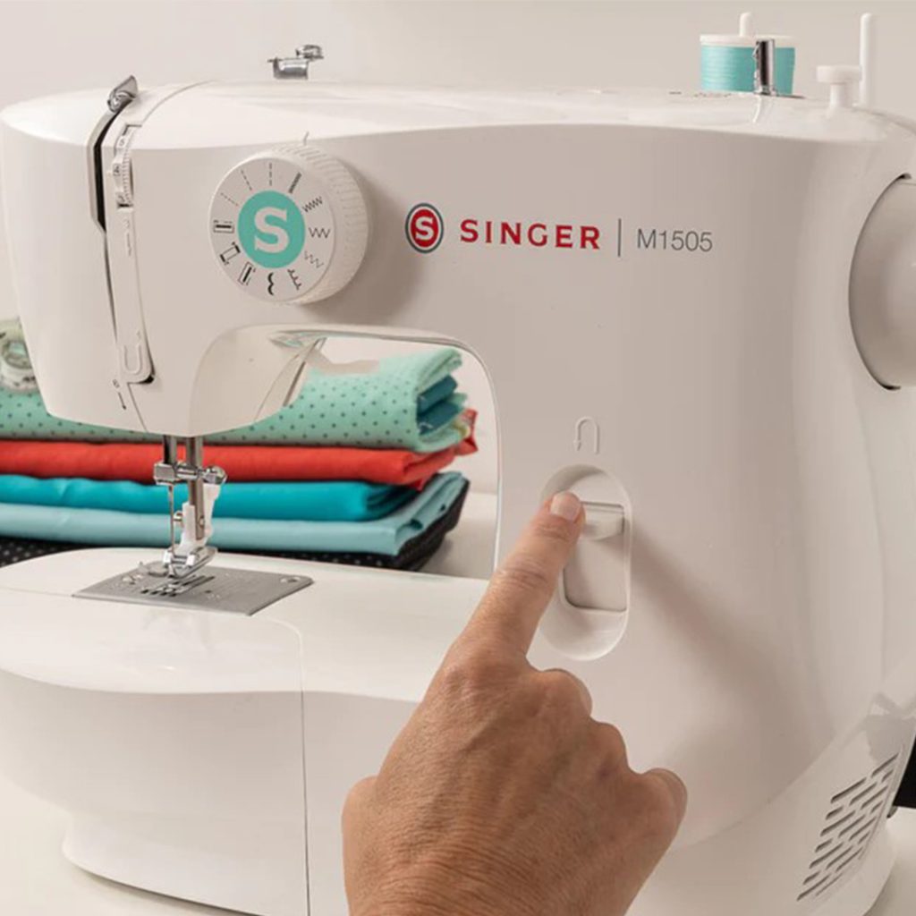 SINGER M1505 Sewing Machine