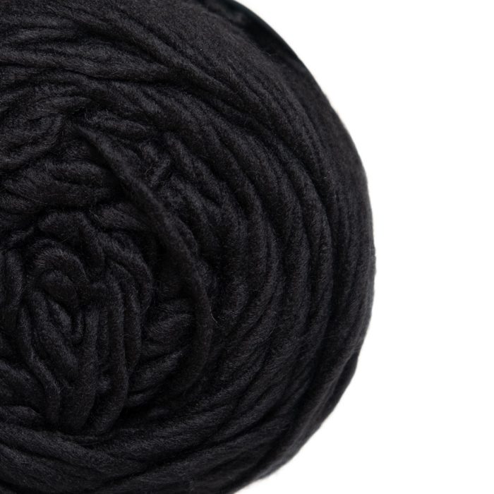 Unspun Wool 200gr Black - Image 2