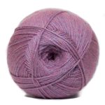 Charity Pullskein 300gr Thistle, soft and durable yarn in muted purple for knitting and crocheting elegant, cozy garments and accessories.