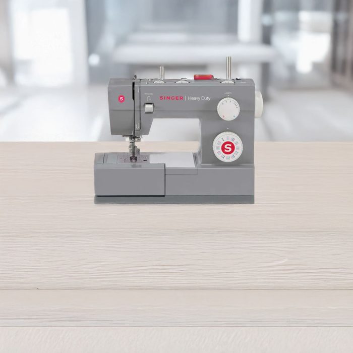 Singer Heavy Duty 4432 Sewing Machine - Image 3