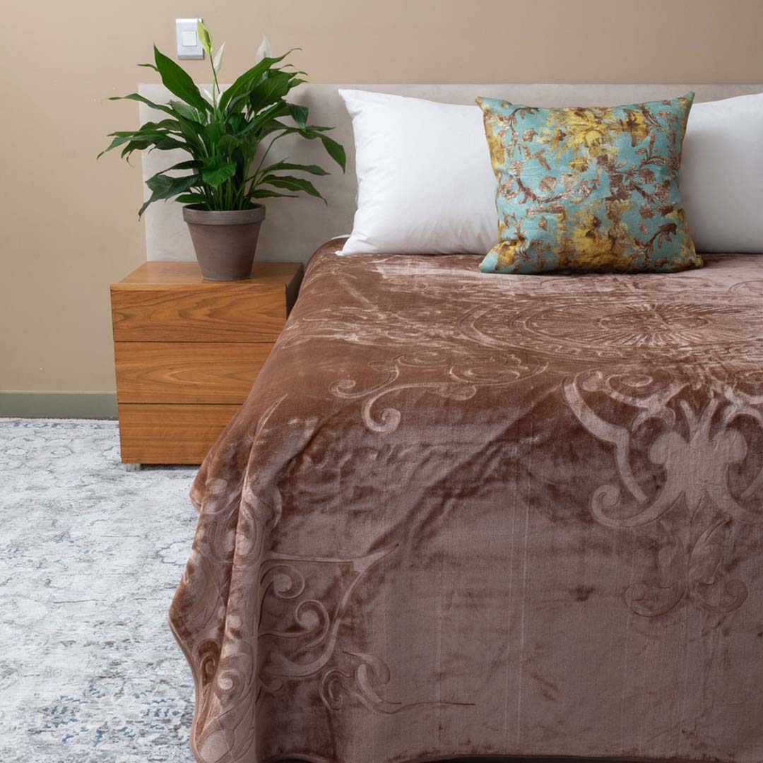 LN01684-3 Pandora Mink 1Ply Queen Blanket - Brown