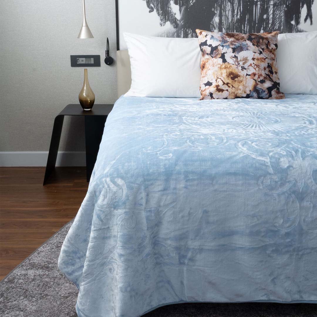 LN01684-7 Pandora Mink 1Ply Queen Blanket - Light Blue